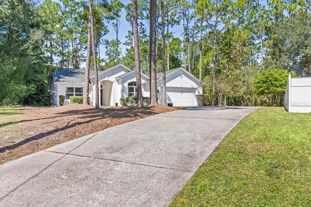 合同活跃: $338,900 (3 贝兹, 2 浴室, 1494 平方英尺)