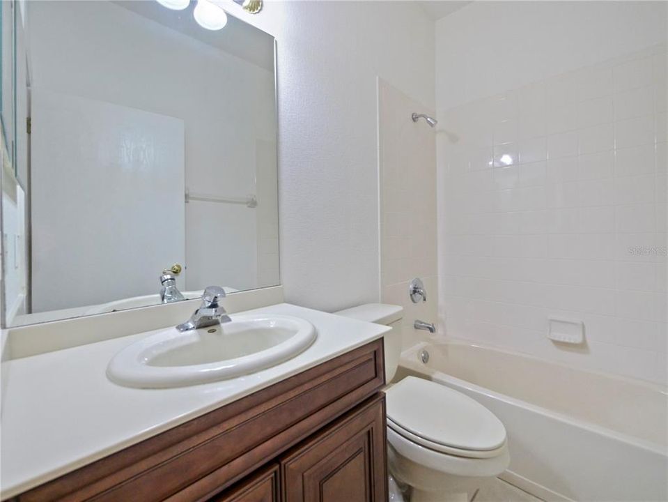 Active With Contract: $229,900 (2 beds, 2 baths, 1440 Square Feet)
