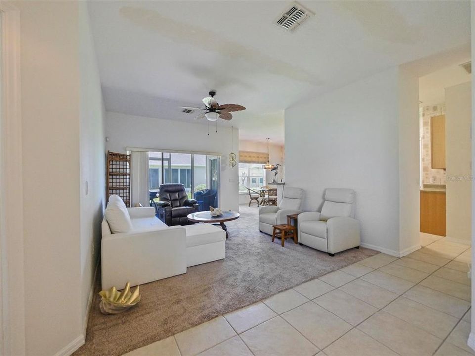 Active With Contract: $229,900 (2 beds, 2 baths, 1440 Square Feet)