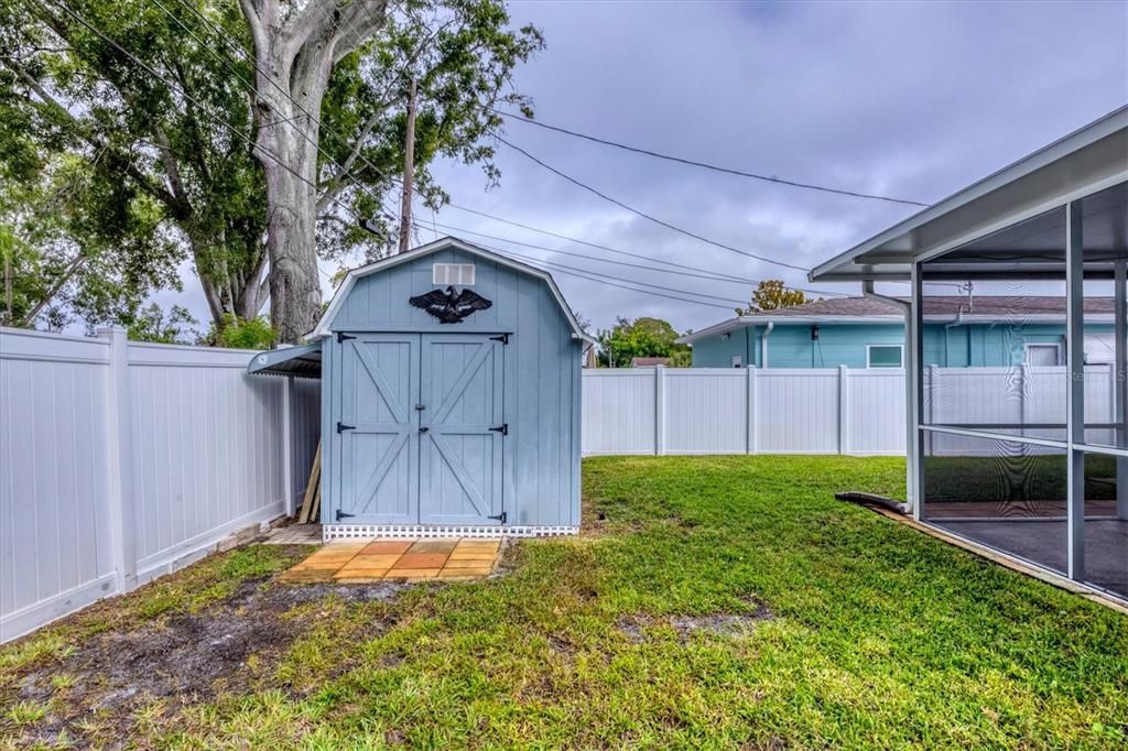 合同活跃: $598,000 (3 贝兹, 3 浴室, 1968 平方英尺)