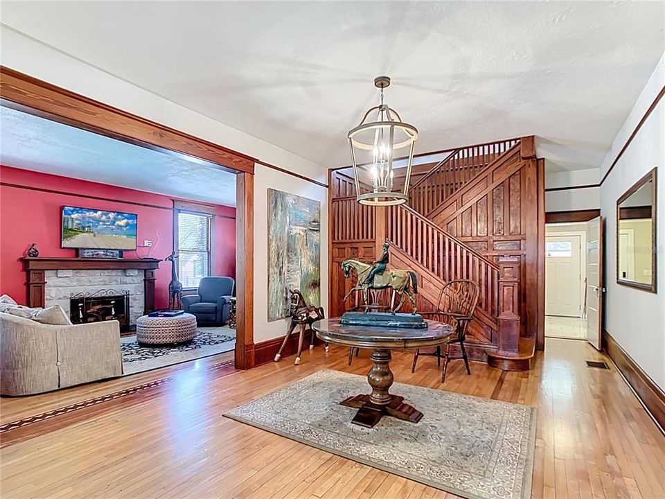 For Sale: $899,000 (4 beds, 3 baths, 2535 Square Feet)