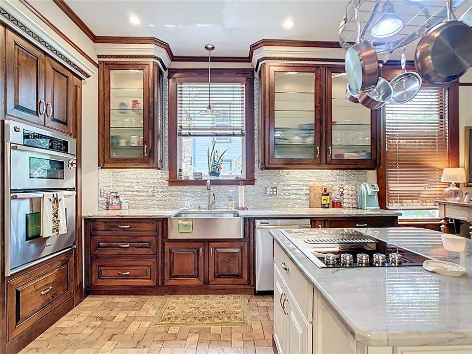 For Sale: $899,000 (4 beds, 3 baths, 2535 Square Feet)