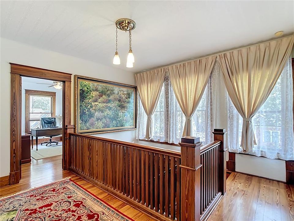 For Sale: $899,000 (4 beds, 3 baths, 2535 Square Feet)