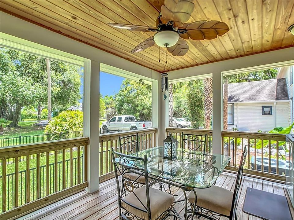 For Sale: $899,000 (4 beds, 3 baths, 2535 Square Feet)