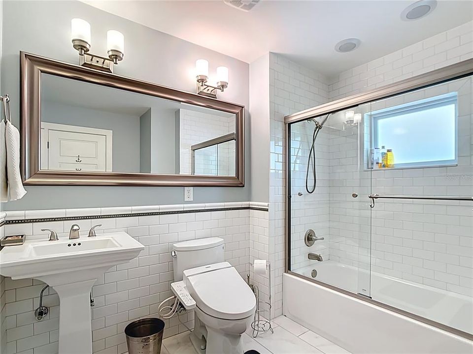 For Sale: $899,000 (4 beds, 3 baths, 2535 Square Feet)