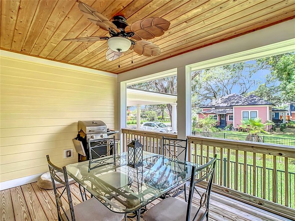 For Sale: $899,000 (4 beds, 3 baths, 2535 Square Feet)