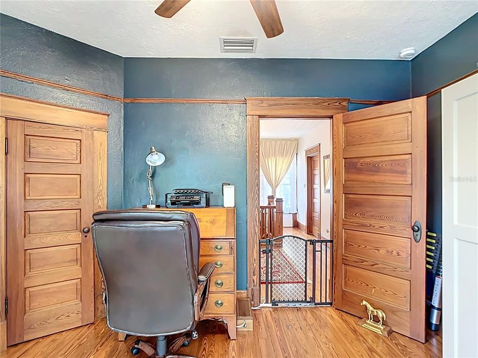 For Sale: $899,000 (4 beds, 3 baths, 2535 Square Feet)