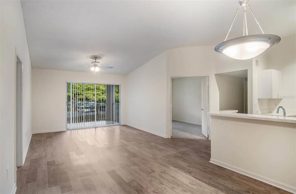 For Rent: $1,790 (1 beds, 1 baths, 743 Square Feet)