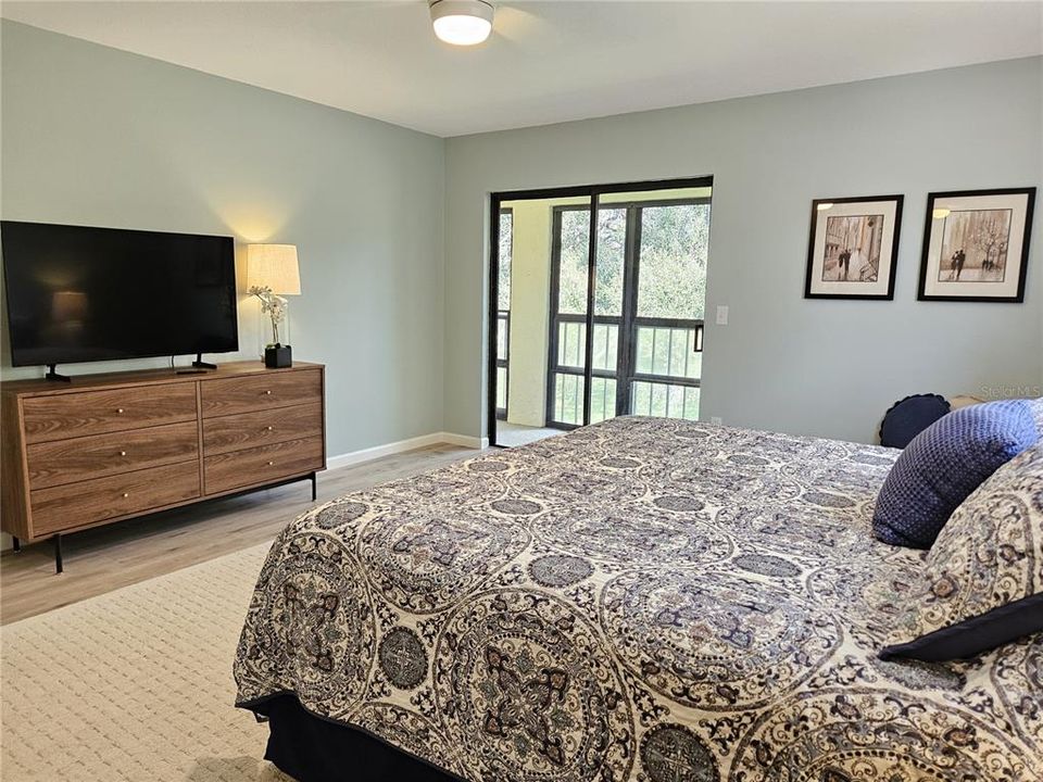 For Rent: $4,400 (2 beds, 2 baths, 1186 Square Feet)