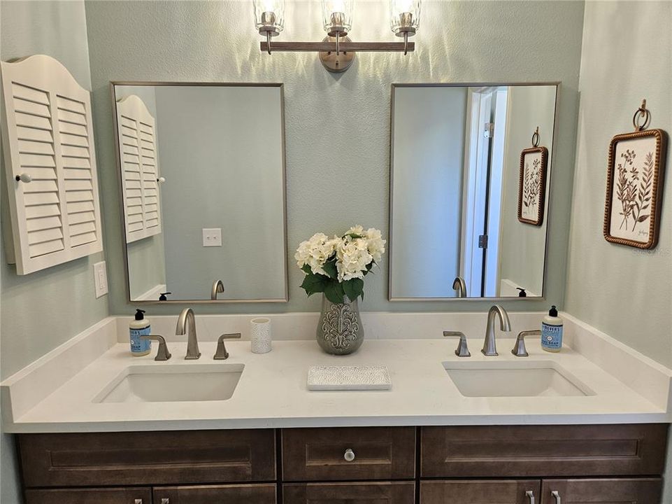 For Rent: $4,400 (2 beds, 2 baths, 1186 Square Feet)