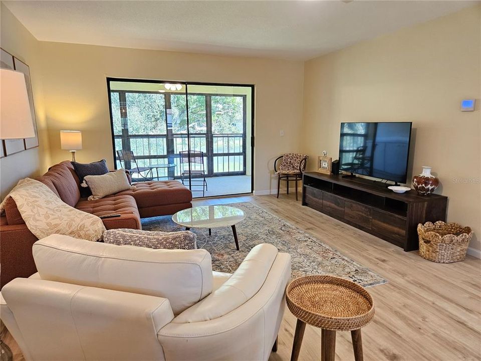 For Rent: $4,400 (2 beds, 2 baths, 1186 Square Feet)