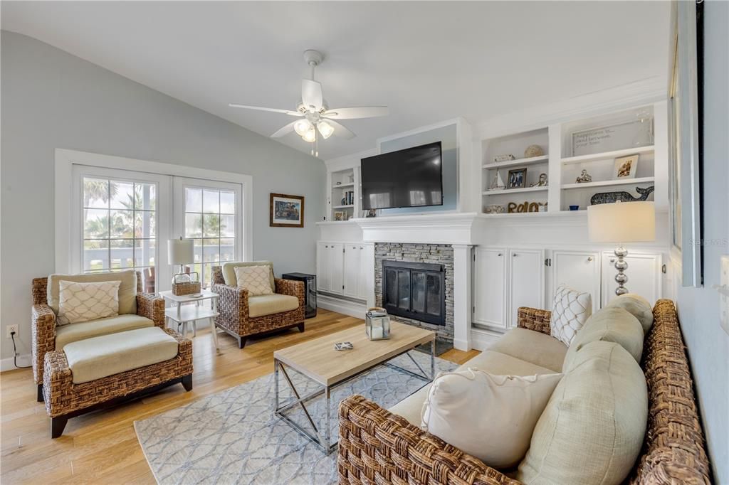 待售: $789,900 (4 贝兹, 3 浴室, 1768 平方英尺)