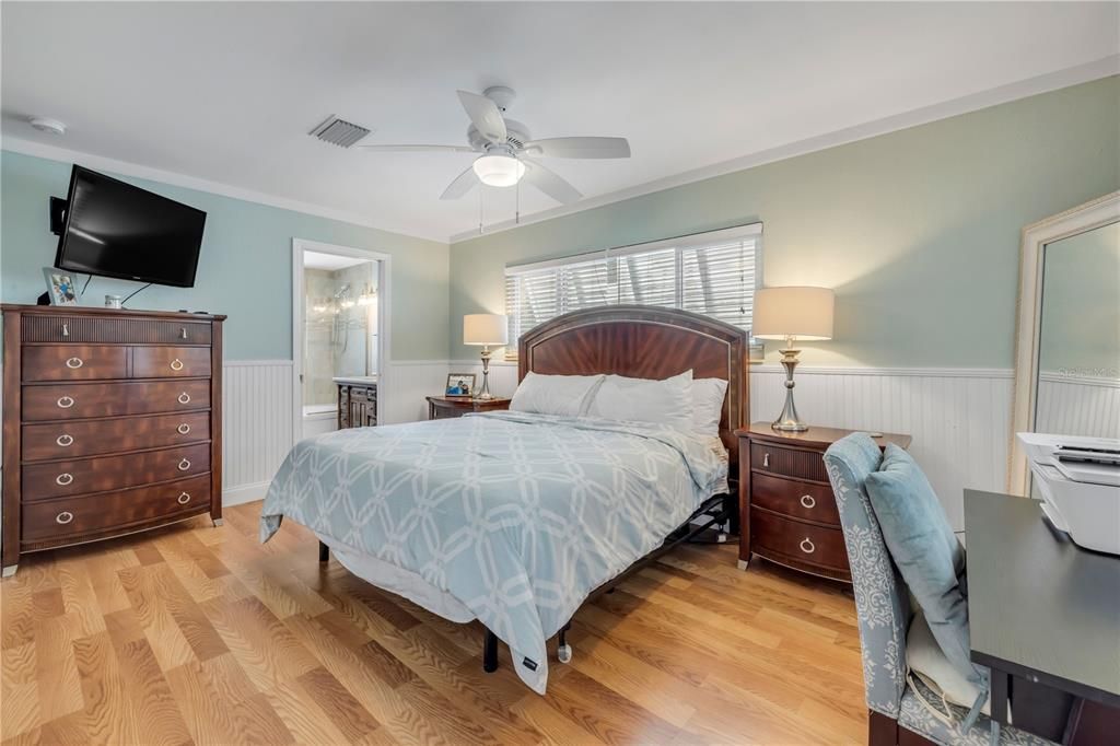 待售: $789,900 (4 贝兹, 3 浴室, 1768 平方英尺)