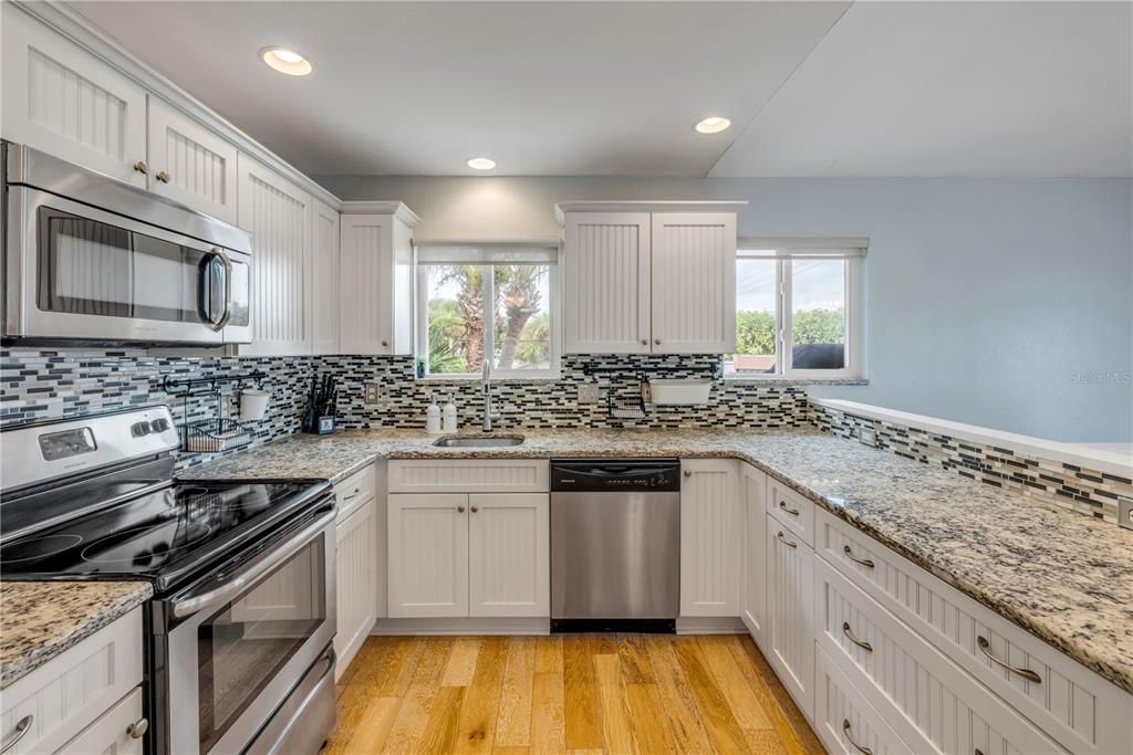 待售: $789,900 (4 贝兹, 3 浴室, 1768 平方英尺)