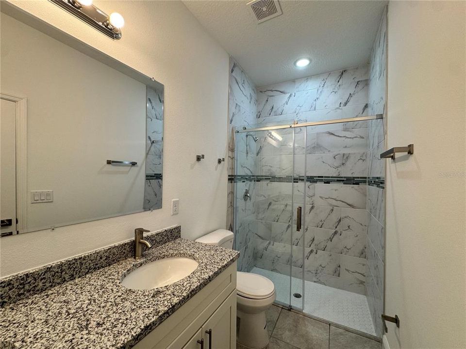 En Venta: $249,900 (4 camas, 2 baños, 1580 Pies cuadrados)