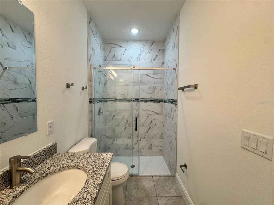 En Venta: $249,900 (4 camas, 2 baños, 1580 Pies cuadrados)