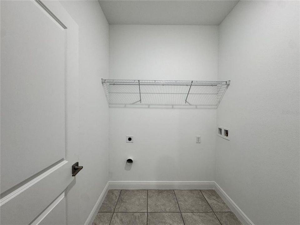 En Venta: $249,900 (4 camas, 2 baños, 1580 Pies cuadrados)