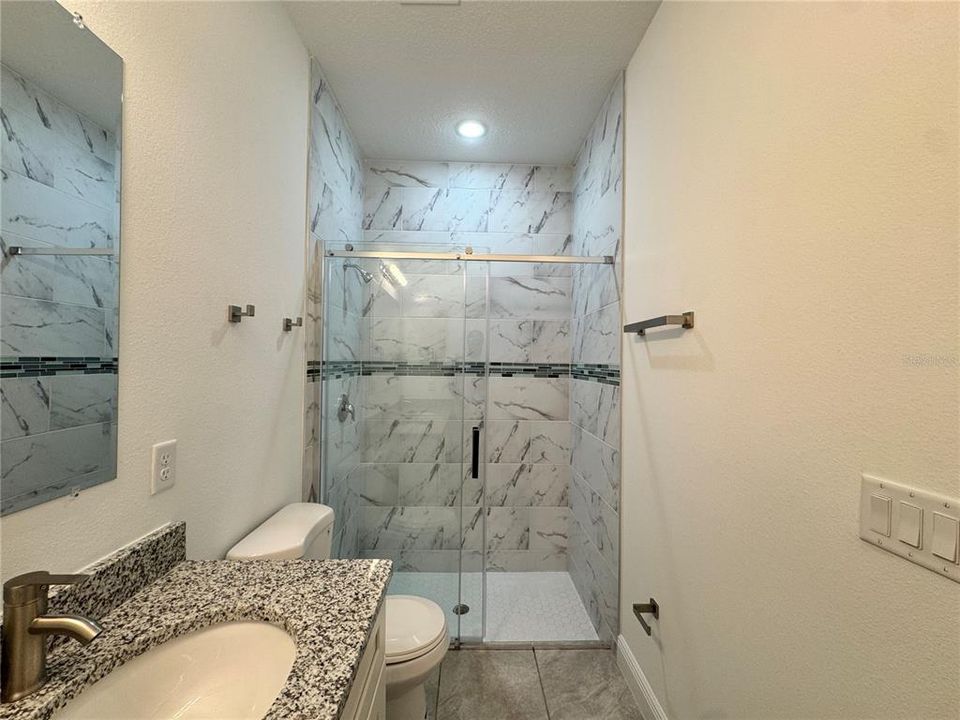 En Venta: $249,900 (4 camas, 2 baños, 1580 Pies cuadrados)