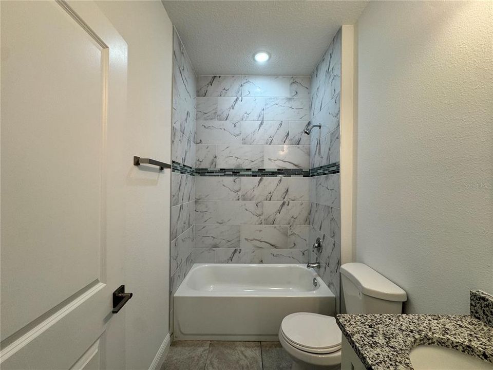 En Venta: $249,900 (4 camas, 2 baños, 1580 Pies cuadrados)