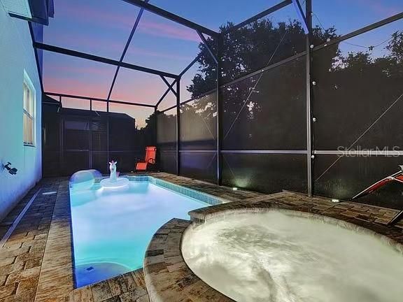 En Renta: $4,400 (7 camas, 6 baños, 3544 Pies cuadrados)