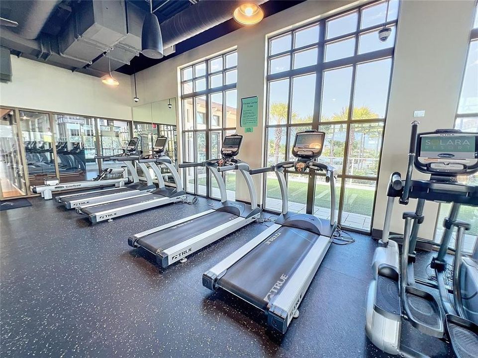 En Renta: $4,400 (7 camas, 6 baños, 3544 Pies cuadrados)