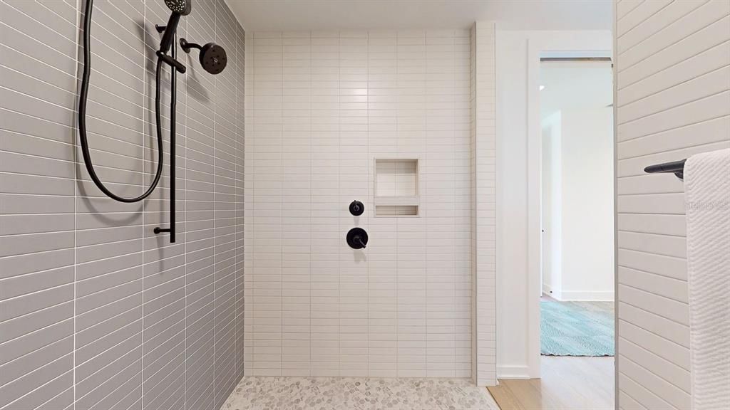 На продажу: $1,865,000 (2 спален, 2 ванн, 2297 Квадратных фут)