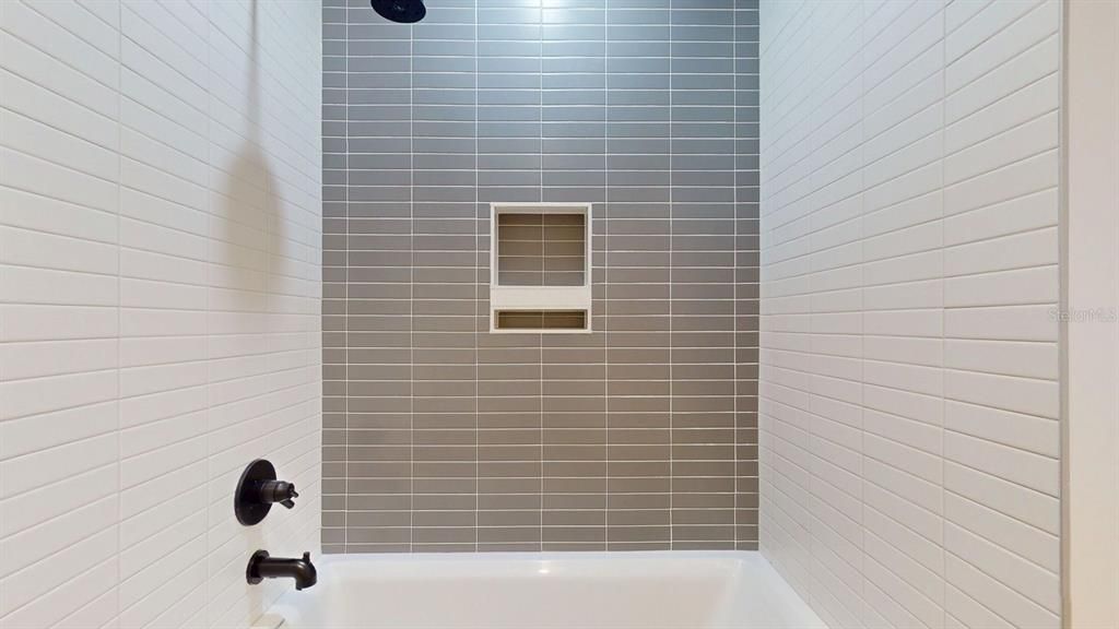 На продажу: $1,865,000 (2 спален, 2 ванн, 2297 Квадратных фут)