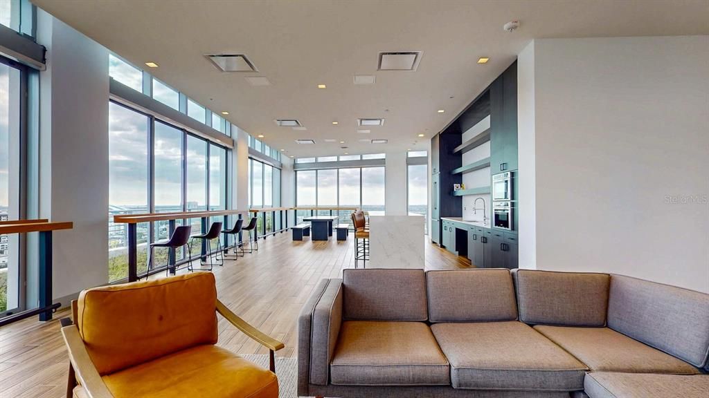 На продажу: $1,865,000 (2 спален, 2 ванн, 2297 Квадратных фут)