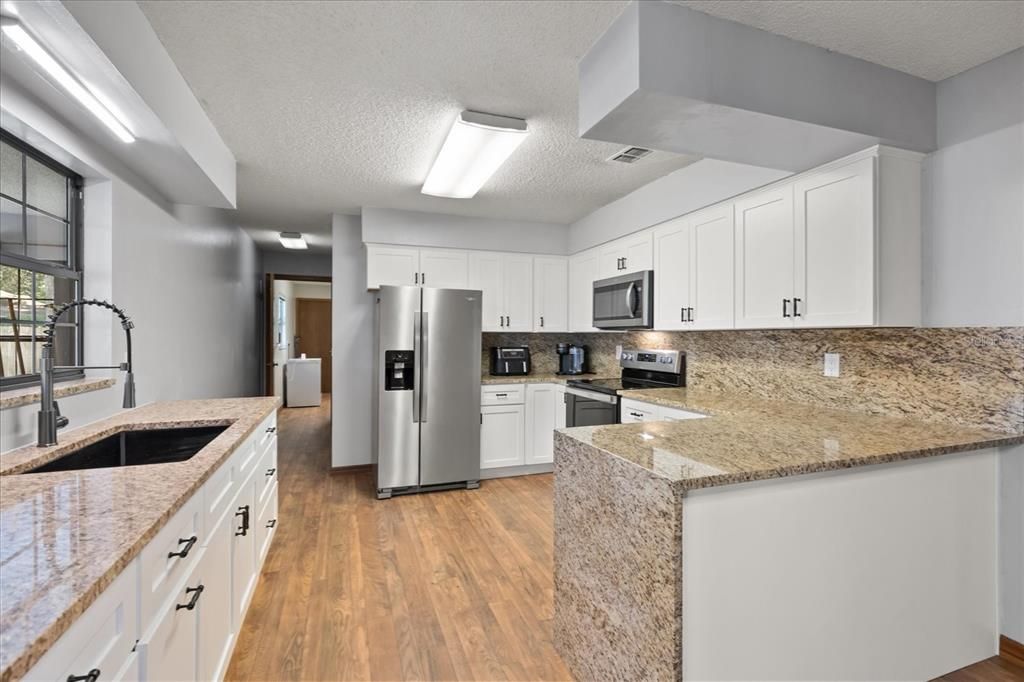 For Sale: $300,000 (3 beds, 2 baths, 1771 Square Feet)