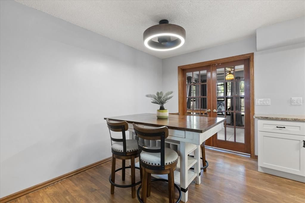 For Sale: $300,000 (3 beds, 2 baths, 1771 Square Feet)