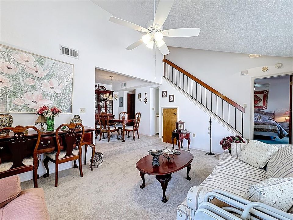 For Sale: $229,000 (3 beds, 2 baths, 1375 Square Feet)