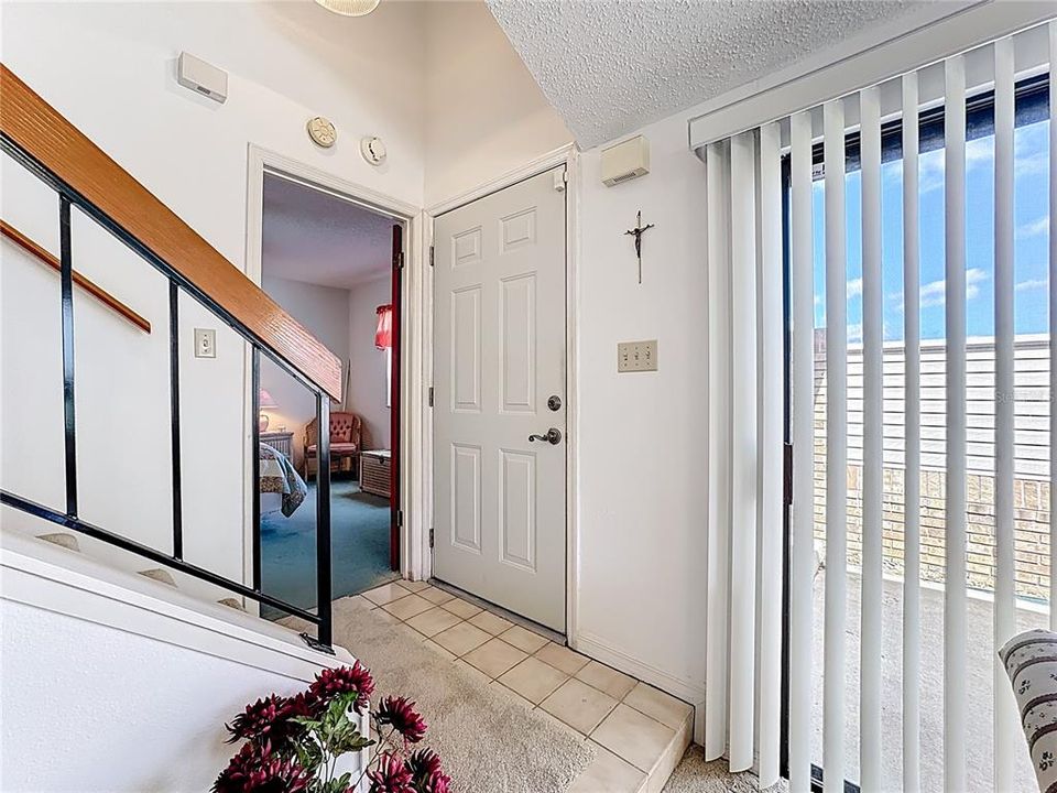 For Sale: $229,000 (3 beds, 2 baths, 1375 Square Feet)