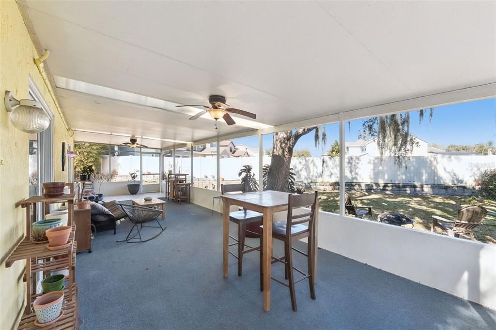 Active With Contract: $365,000 (3 beds, 2 baths, 1233 Square Feet)