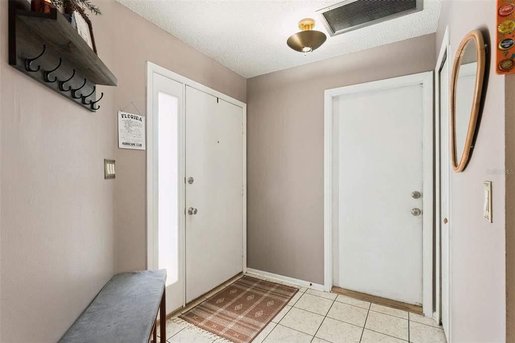 Active With Contract: $365,000 (3 beds, 2 baths, 1233 Square Feet)