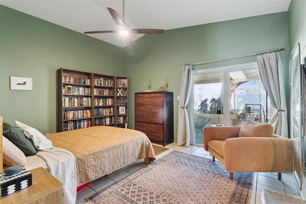 Active With Contract: $365,000 (3 beds, 2 baths, 1233 Square Feet)