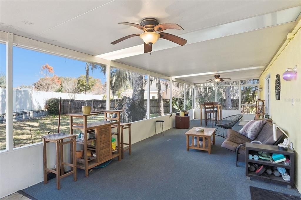 Active With Contract: $365,000 (3 beds, 2 baths, 1233 Square Feet)