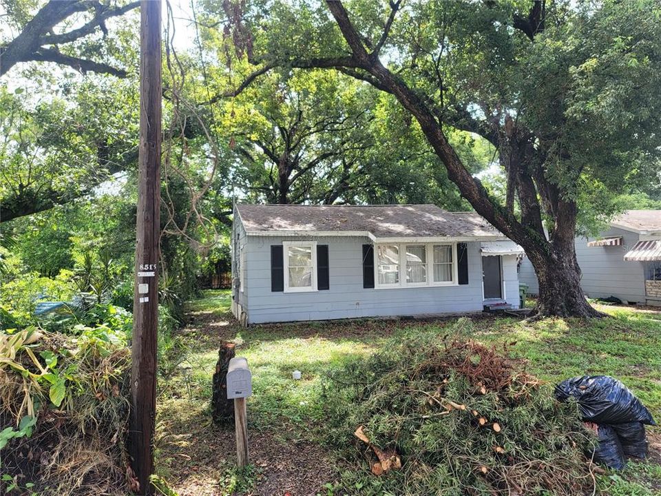 For Rent: $1,600 (3 beds, 1 baths, 750 Square Feet)