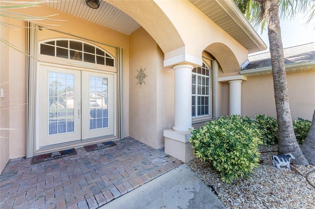 For Sale: $415,000 (3 beds, 2 baths, 2060 Square Feet)