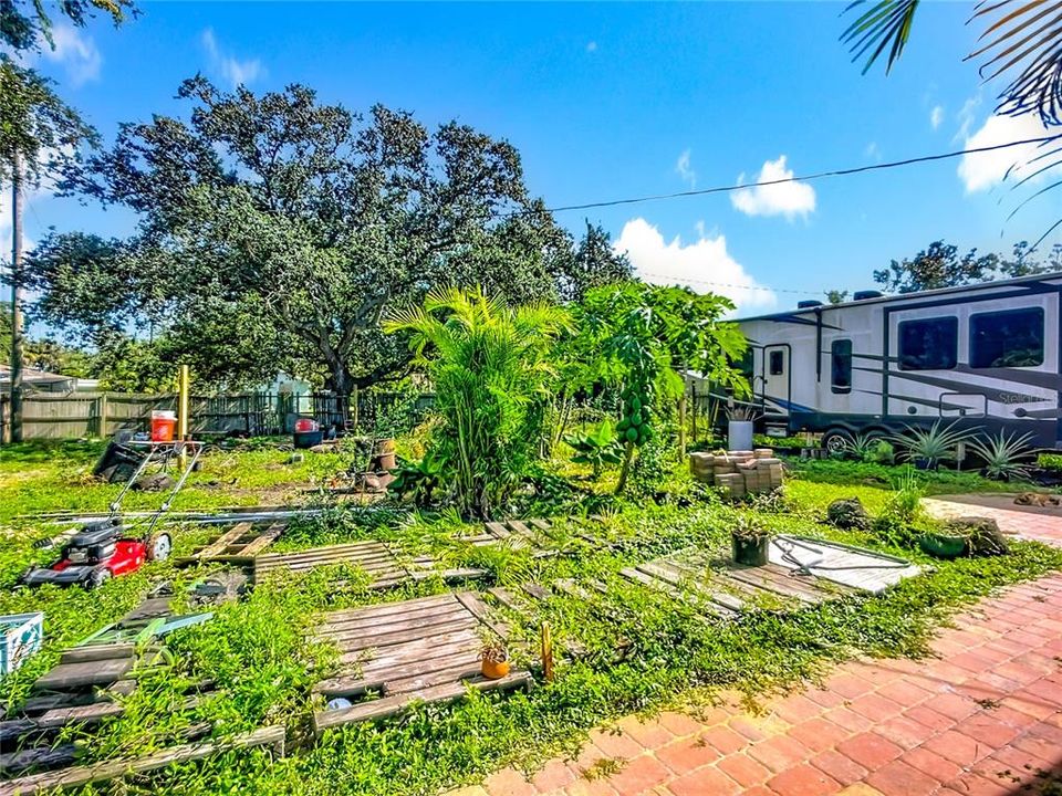 待售: $204,000 (3 贝兹, 2 浴室, 1320 平方英尺)