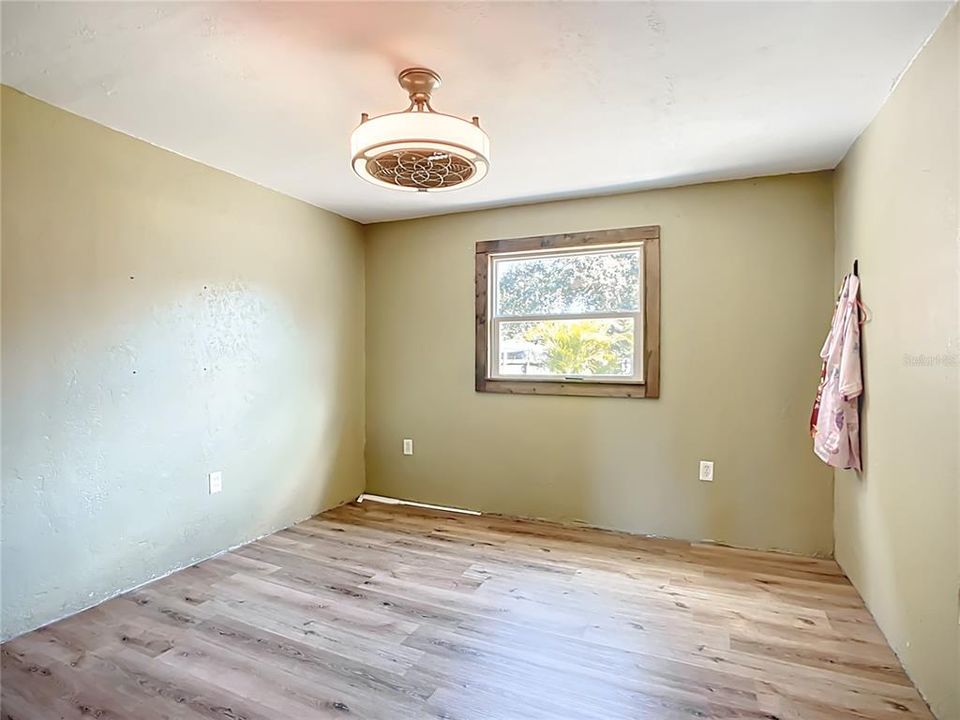 待售: $204,000 (3 贝兹, 2 浴室, 1320 平方英尺)