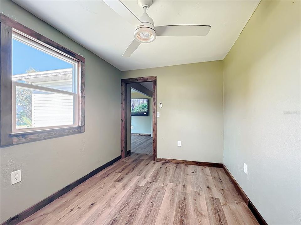 待售: $204,000 (3 贝兹, 2 浴室, 1320 平方英尺)