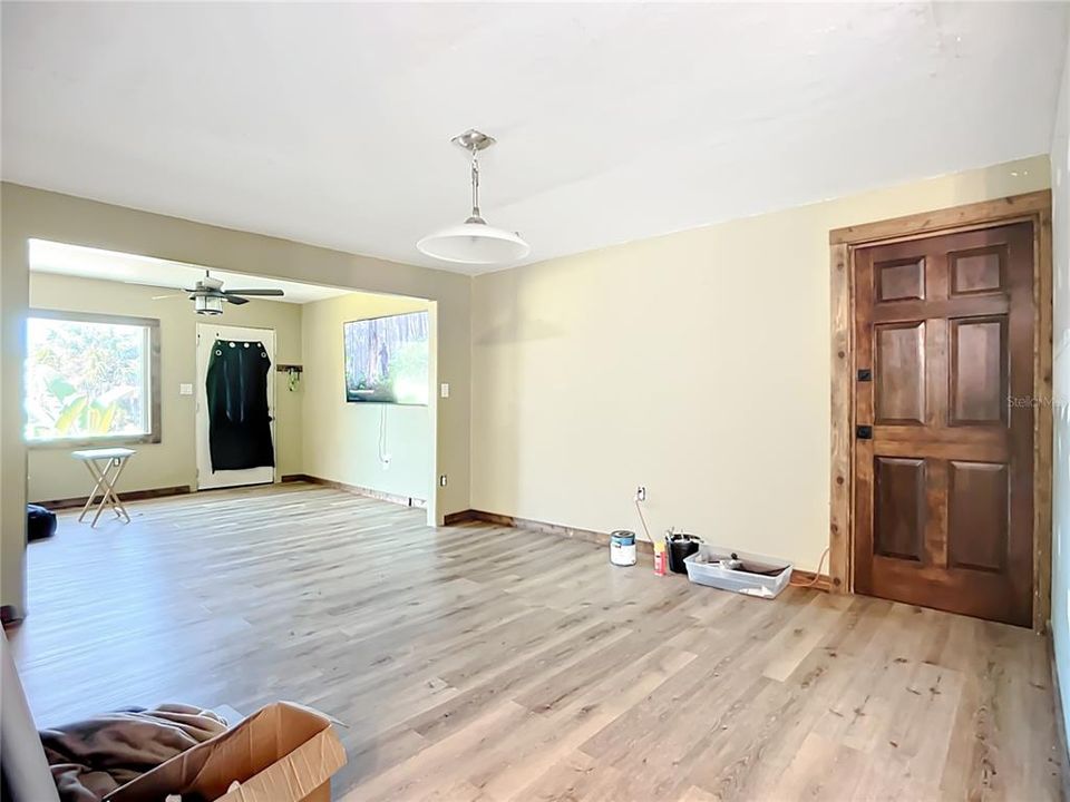 待售: $204,000 (3 贝兹, 2 浴室, 1320 平方英尺)