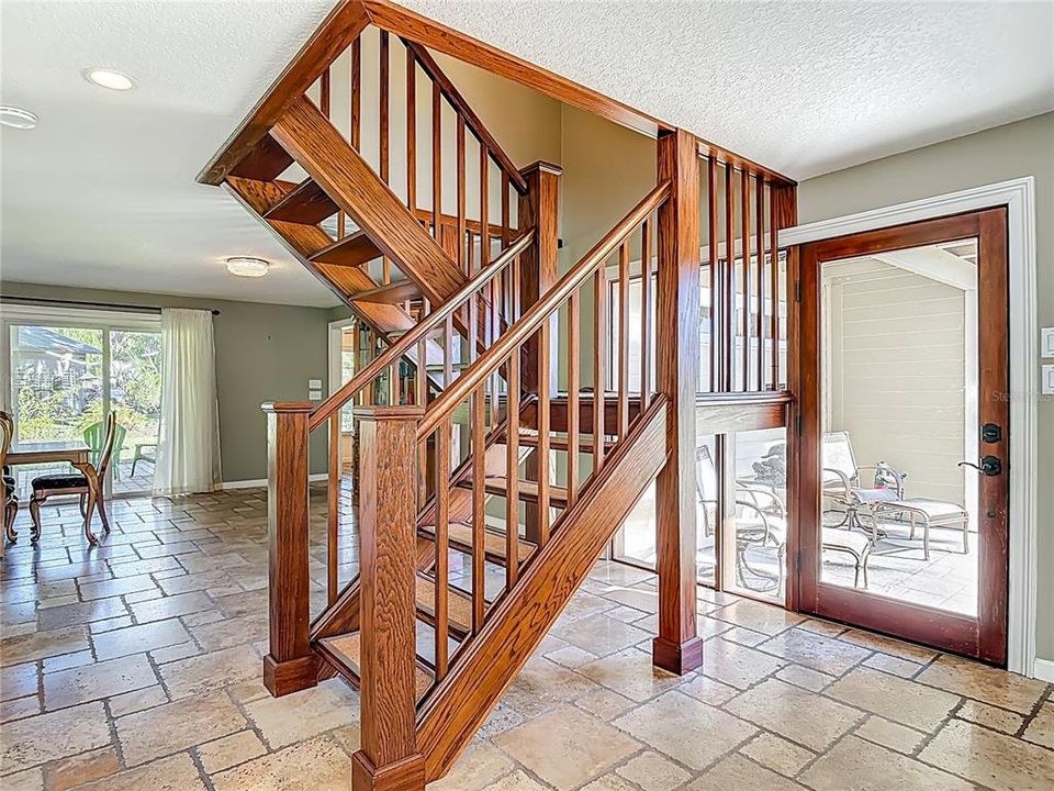 En Venta: $499,000 (3 camas, 2 baños, 2110 Pies cuadrados)