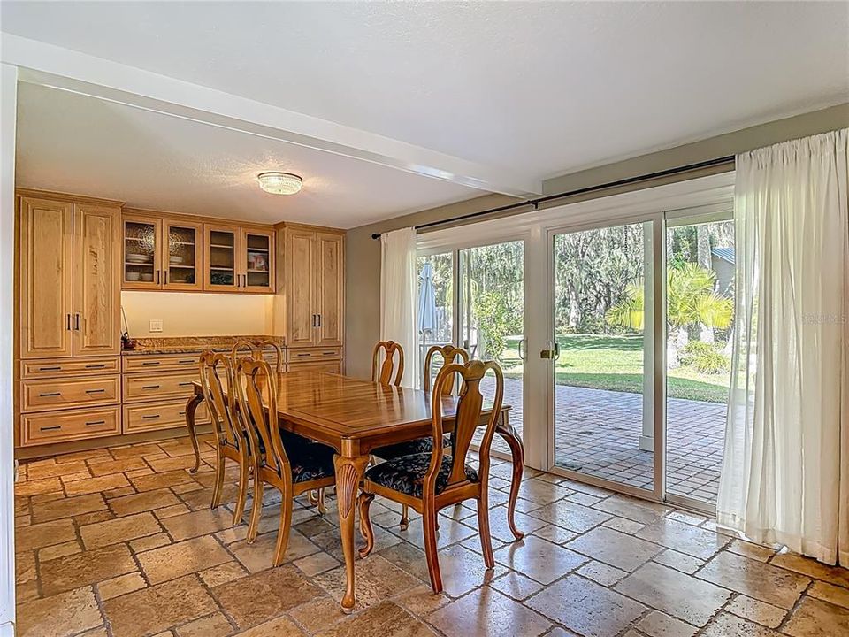 En Venta: $499,000 (3 camas, 2 baños, 2110 Pies cuadrados)