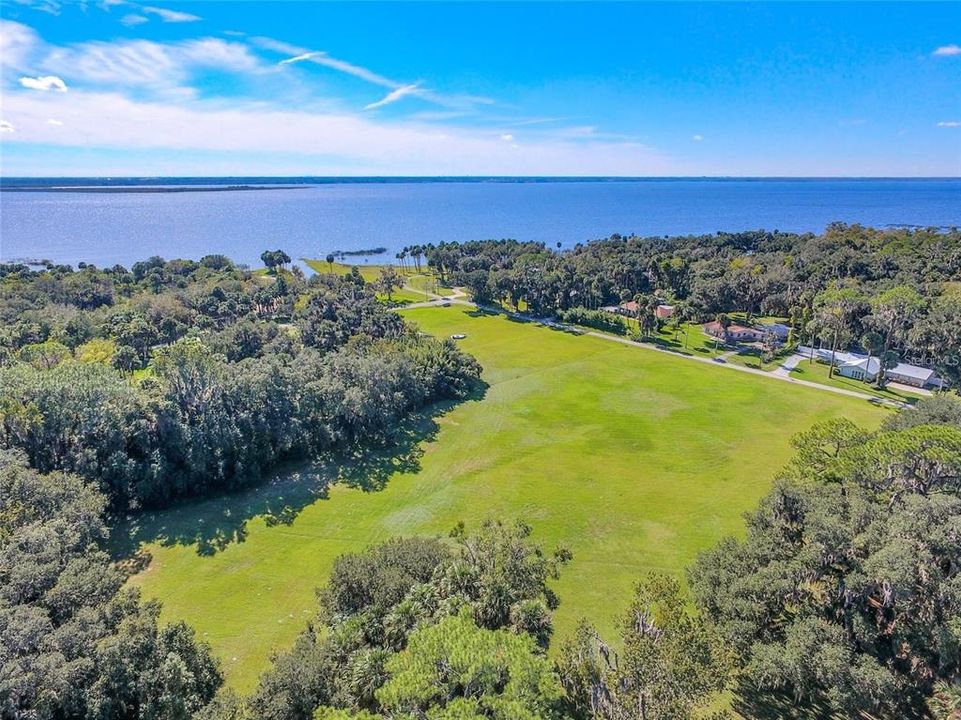 En Venta: $499,000 (3 camas, 2 baños, 2110 Pies cuadrados)