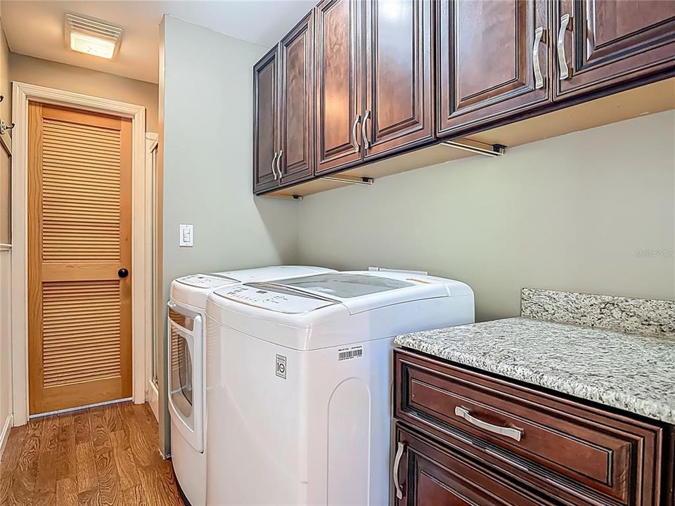 En Venta: $499,000 (3 camas, 2 baños, 2110 Pies cuadrados)