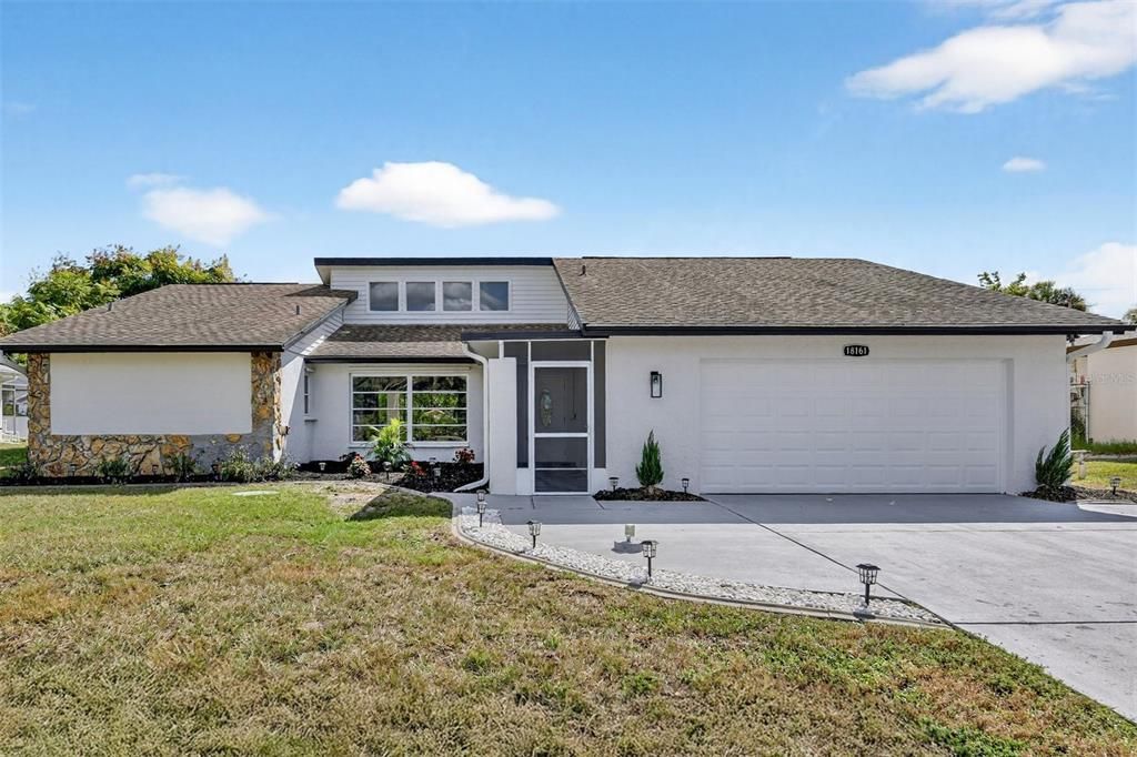 En Venta: $284,600 (3 camas, 2 baños, 1686 Pies cuadrados)