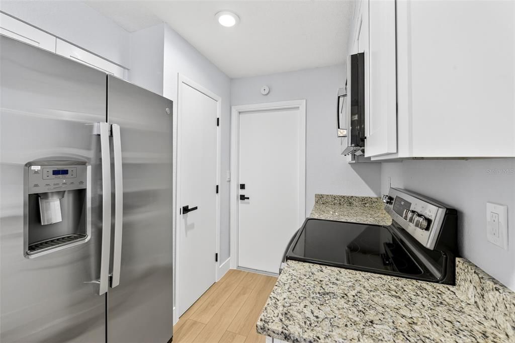 En Venta: $284,600 (3 camas, 2 baños, 1686 Pies cuadrados)