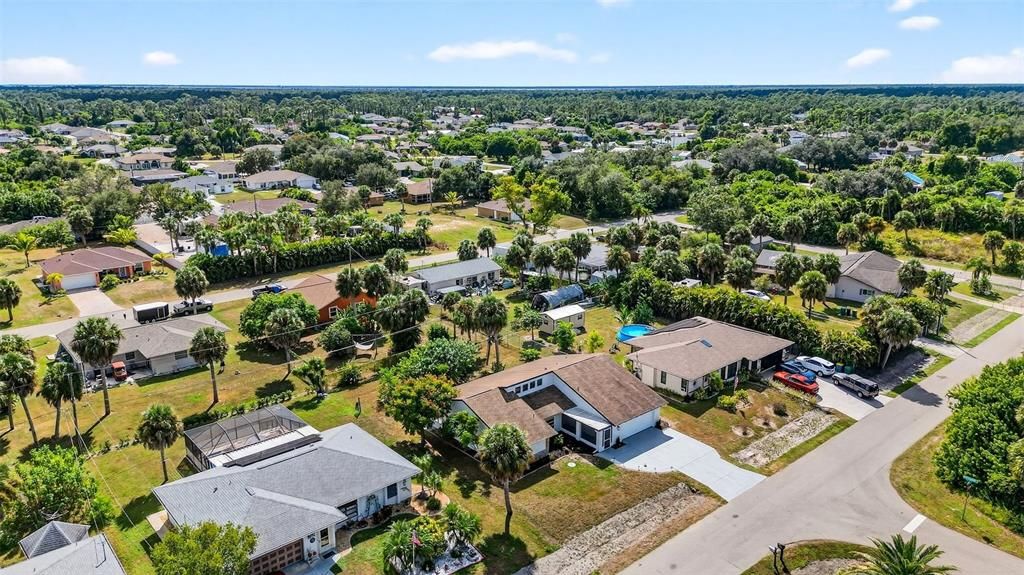 En Venta: $284,600 (3 camas, 2 baños, 1686 Pies cuadrados)