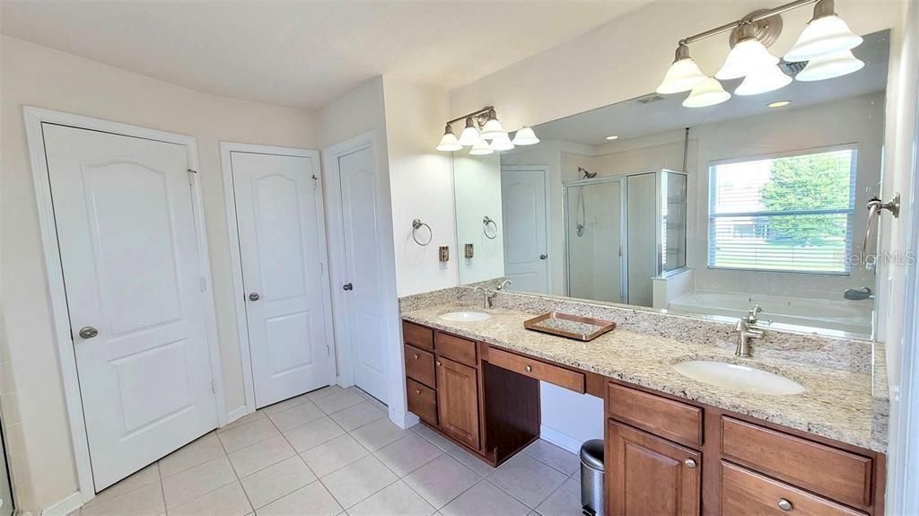 Active With Contract: $2,449 (3 beds, 2 baths, 1666 Square Feet)